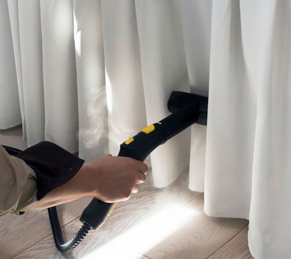 LIMPEZA DE CORTINAS E PERSIANAS
